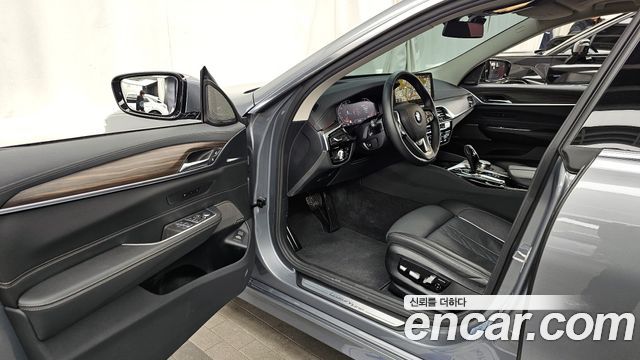 BMW 3 серии GT 2023 thumb 12