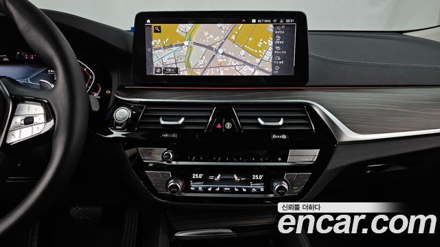 BMW 3 серии GT 2023 thumb 11