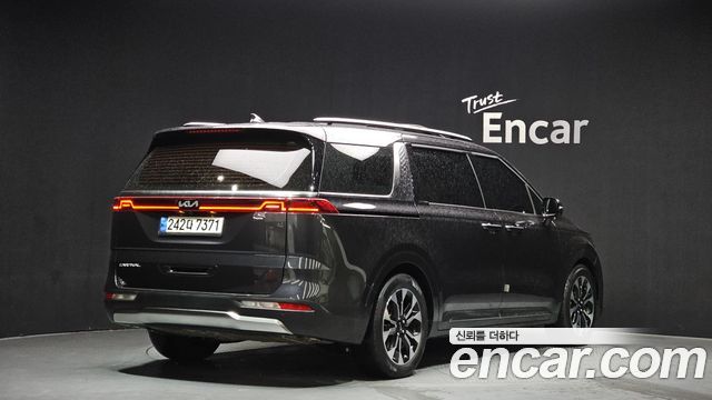 Kia Carnival 2022 thumb 3