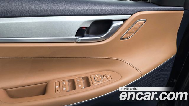 Hyundai Grandeur 2017 thumb 12