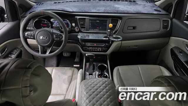 Kia Carnival 2019 thumb 7
