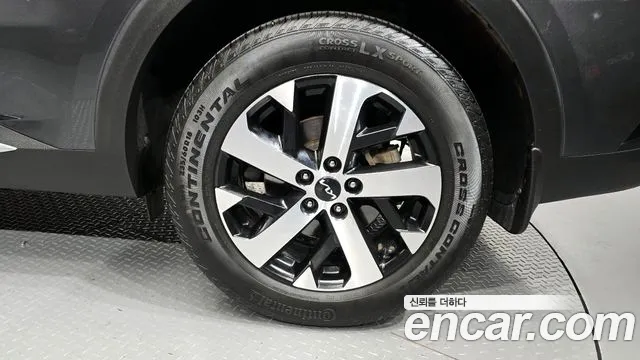 Kia Sorento 2023 thumb 6