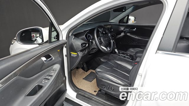 Hyundai Santa Fe 2018 thumb 10