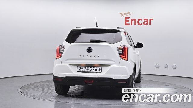 SsangYong Tivoli 2019 thumb 8