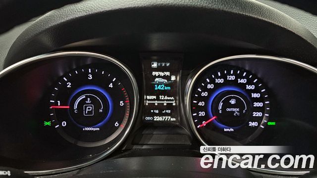 Hyundai Santa Fe 2013 thumb 9