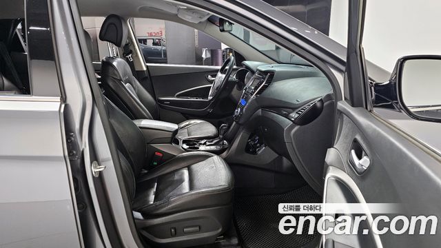 Hyundai Santa Fe 2013 thumb 11