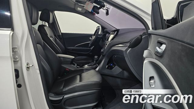 Hyundai Santa Fe 2017 thumb 10