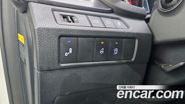 Hyundai Santa Fe 2017 thumb 12