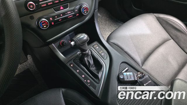 Kia K5 2014 thumb 10