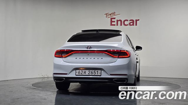 Hyundai Grandeur 2017 thumb 5
