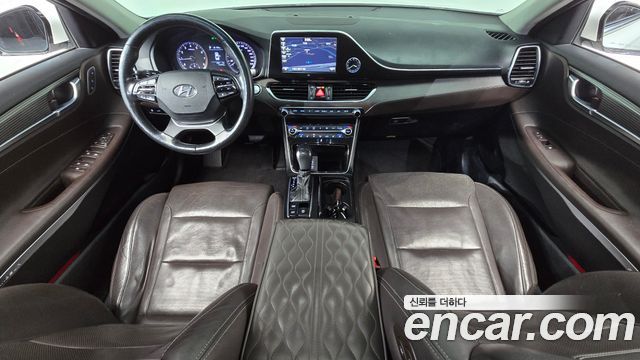 Hyundai Grandeur 2017 thumb 8