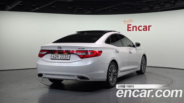 Hyundai Grandeur 2014 thumb 3