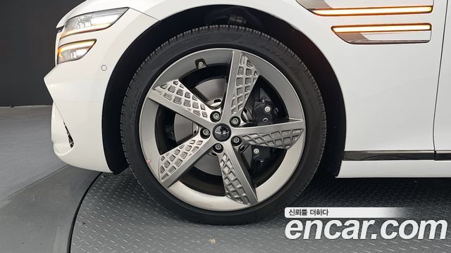 Genesis G80 2024 thumb 5