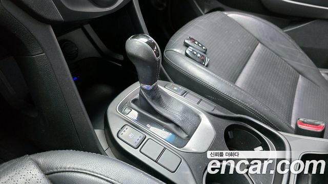 Hyundai Santa Fe 2014 thumb 10