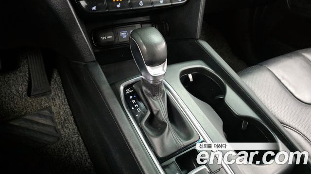 Hyundai Santa Fe 2018 thumb 10