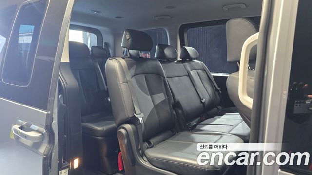 Hyundai Staria 2025 thumb 11