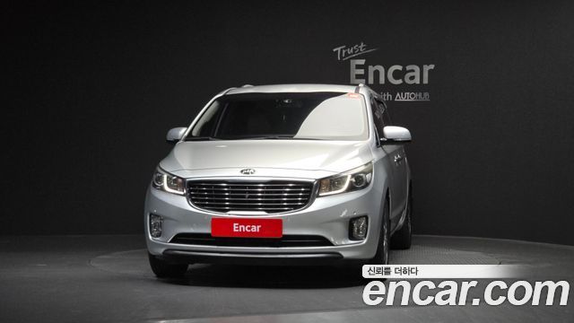 Kia Carnival 2015 thumb 4