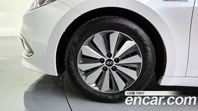 Hyundai Grandeur 2016 thumb 6