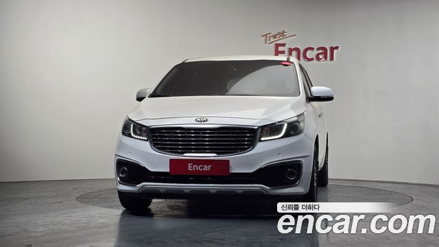 Kia Carnival 2018 thumb 4