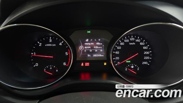 Kia Carnival 2018 thumb 9