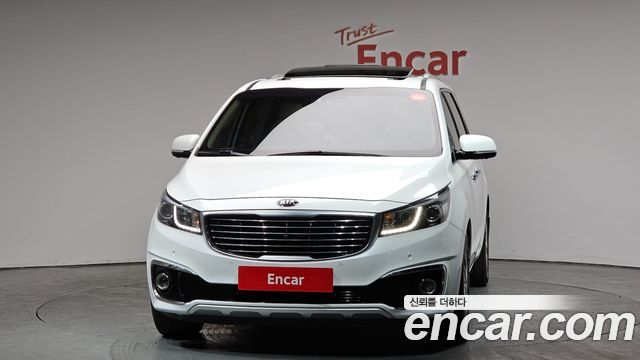 Kia Carnival 2017 thumb 4