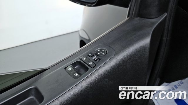 Hyundai Staria 2022 thumb 12