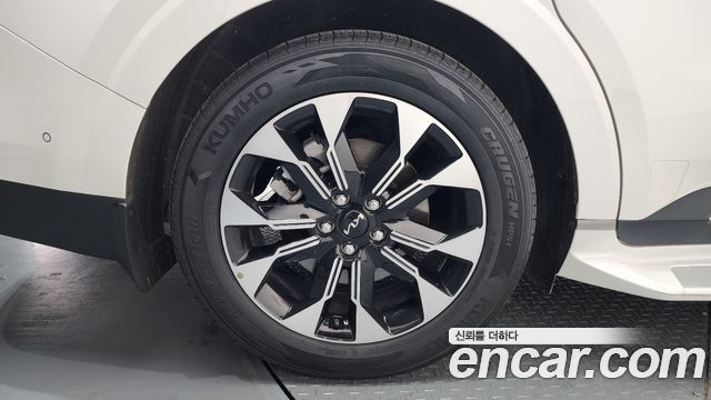 Kia Carnival 2021 thumb 6