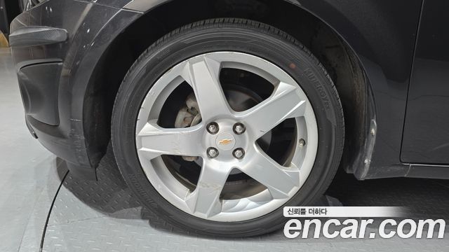 Chevrolet Aveo 2012 thumb 6