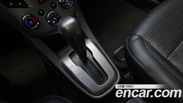 Chevrolet Aveo 2012 thumb 10