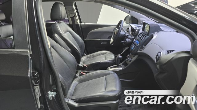 Chevrolet Aveo 2012 thumb 11