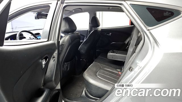 Hyundai Tucson 2011 thumb 12
