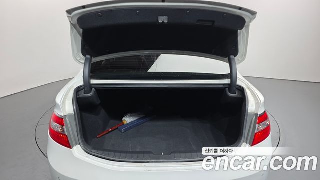 Hyundai Grandeur 2013 thumb 12