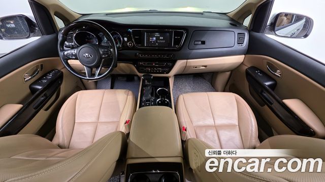 Kia Carnival 2019 thumb 8