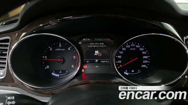 Kia Carnival 2019 thumb 9