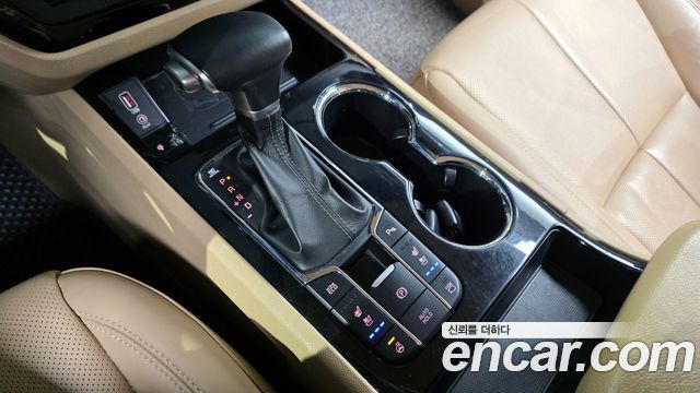Kia Carnival 2019 thumb 10