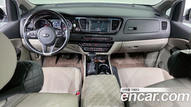 Kia Carnival 2019 thumb 8