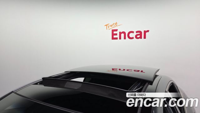 Genesis G70 2018 thumb 11