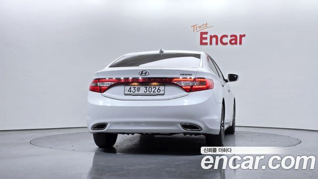 Hyundai Grandeur 2013 thumb 5