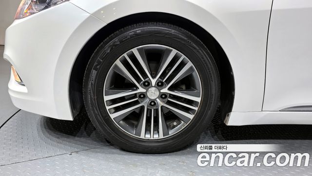 Hyundai Grandeur 2013 thumb 6
