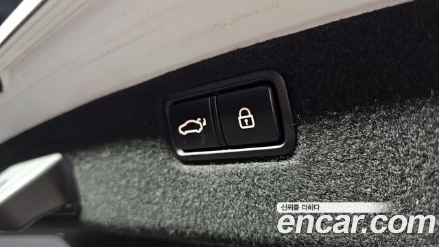 Genesis G80 2018 thumb 12