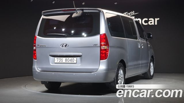Hyundai Starex 2017 thumb 3