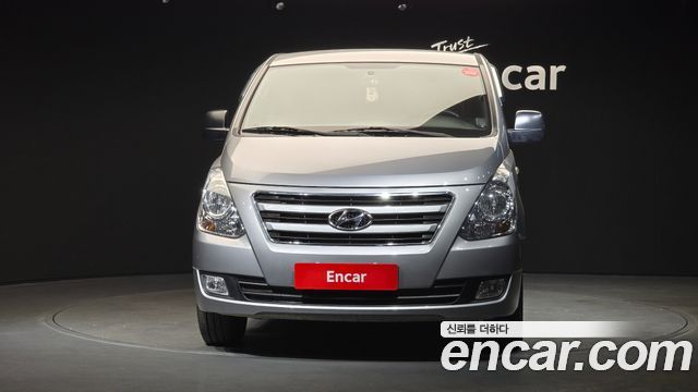 Hyundai Starex 2017 thumb 4