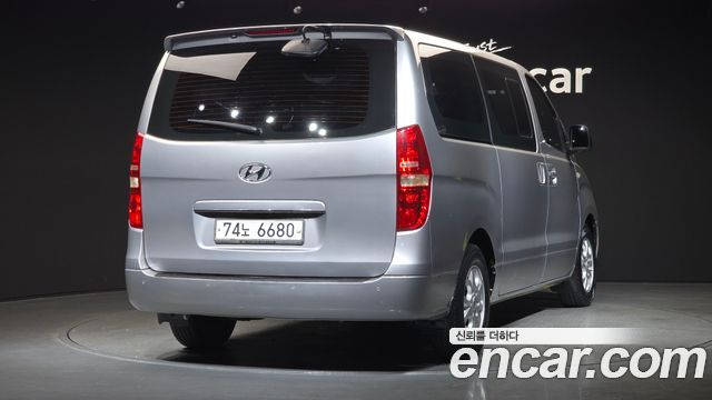 Hyundai Starex 2013 thumb 3