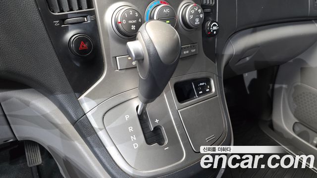 Hyundai Starex 2013 thumb 9