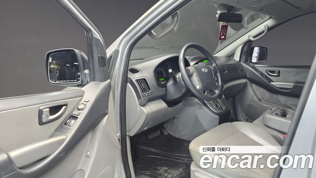 Hyundai Starex 2013 thumb 10