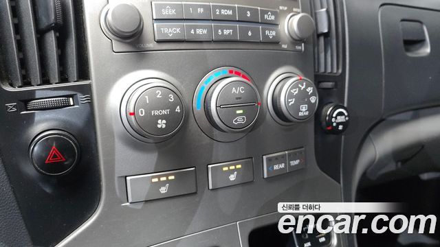 Hyundai Starex 2013 thumb 11