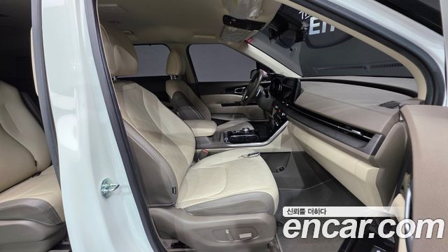 Kia Carnival 2021 thumb 10