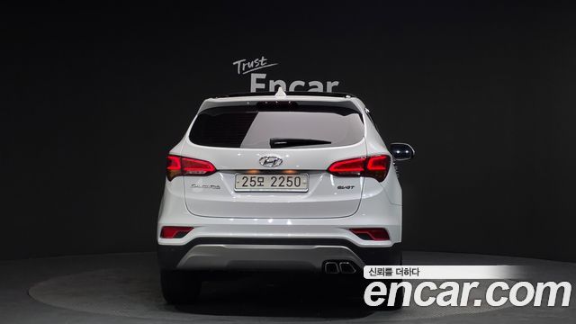 Hyundai Santa Fe 2017 thumb 5