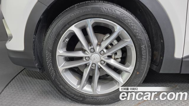 Hyundai Santa Fe 2017 thumb 6