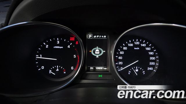 Hyundai Santa Fe 2017 thumb 9